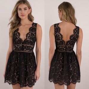 Leila lace scalloped skater dress